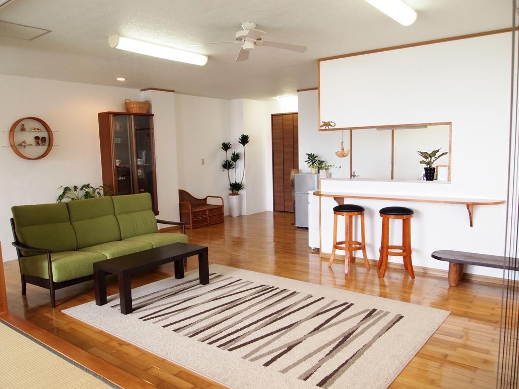 Rental Villa Luana Waioli Tomigusuku Exterior photo